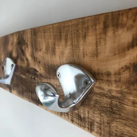 Walnut 2 Bedroom, Barn Conversion * Espas